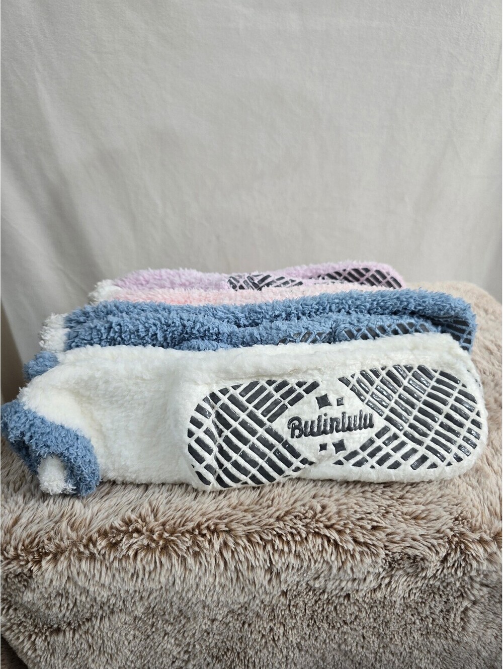Butinlulu Plush Non-Slip Slipper Socks Set of 4